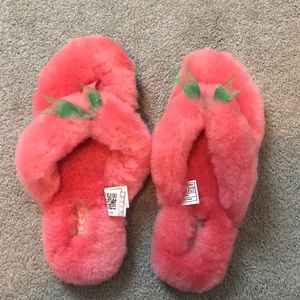 UGG Flip Flop Slippers